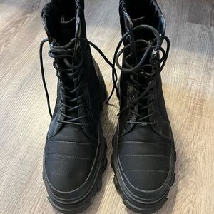 Black Women’s Combat Boots